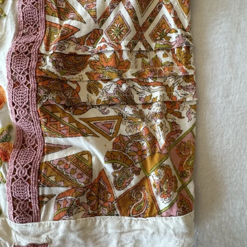 TINY Anthropologie Sleeveless Embroidered Floral Tie Top Tank Boho Womens Small - Picture 6 of 12